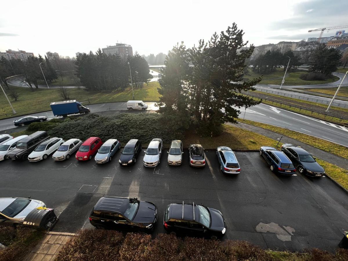 Apartman U Vystaviste Ołomuniec Zewnętrze zdjęcie